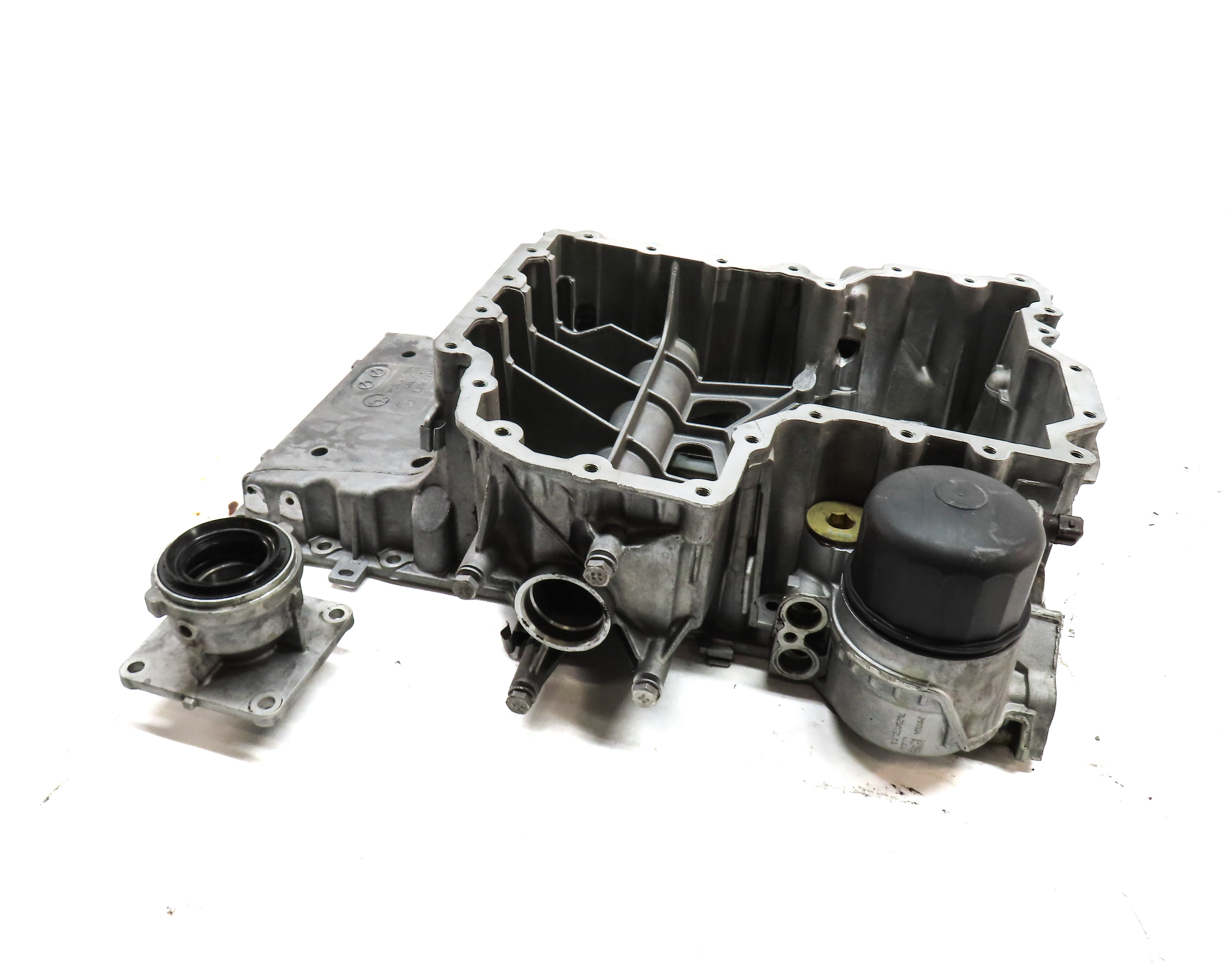 08-17 BMW X5 X5M X6 X6M (E70 E71 E72) 4.4L N63 V8 ENGINE - UPPER OIL PAN CRADLE — exact item pictured